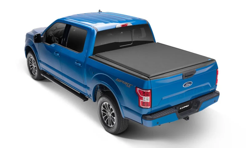 Lund Maverick Roll-Up Tonneau