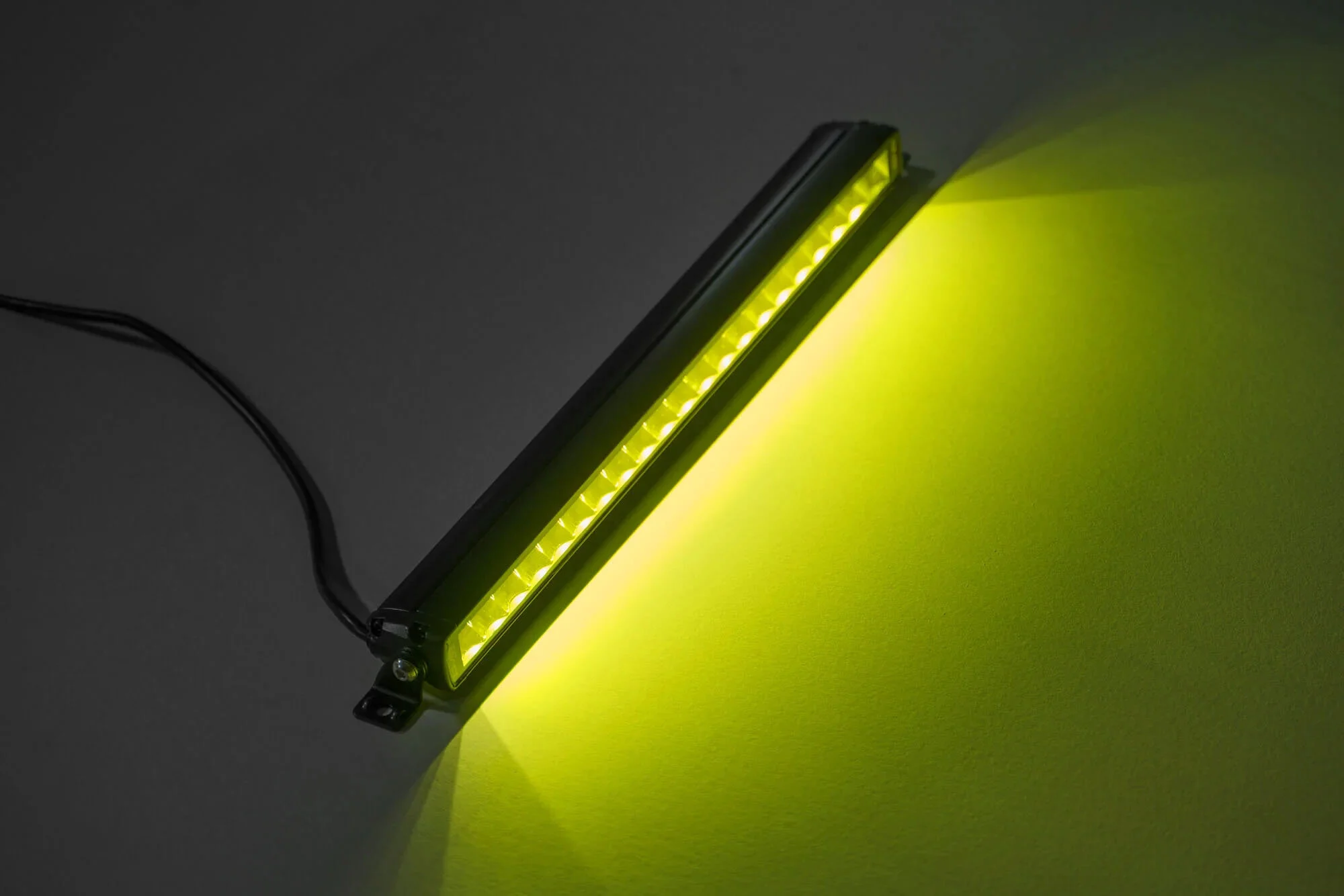 DV8 Offroad BE20SW105W-A 20-Inch Elite Series LED Light Bar - Amber, Single Row