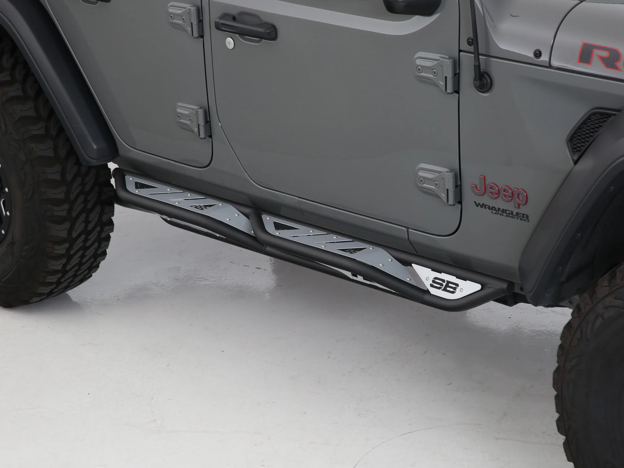 Smittybilt 77734 Apollo Sliders with Step  for 18-23 Jeep Wrangler JL Unlimited