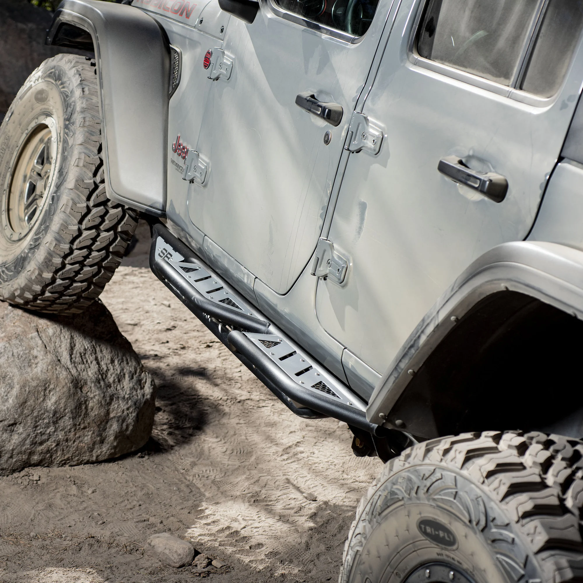 Smittybilt 76734 Apollo Sliders with Step  for 07-18 Jeep Wrangler Unlimited JK 4-Door