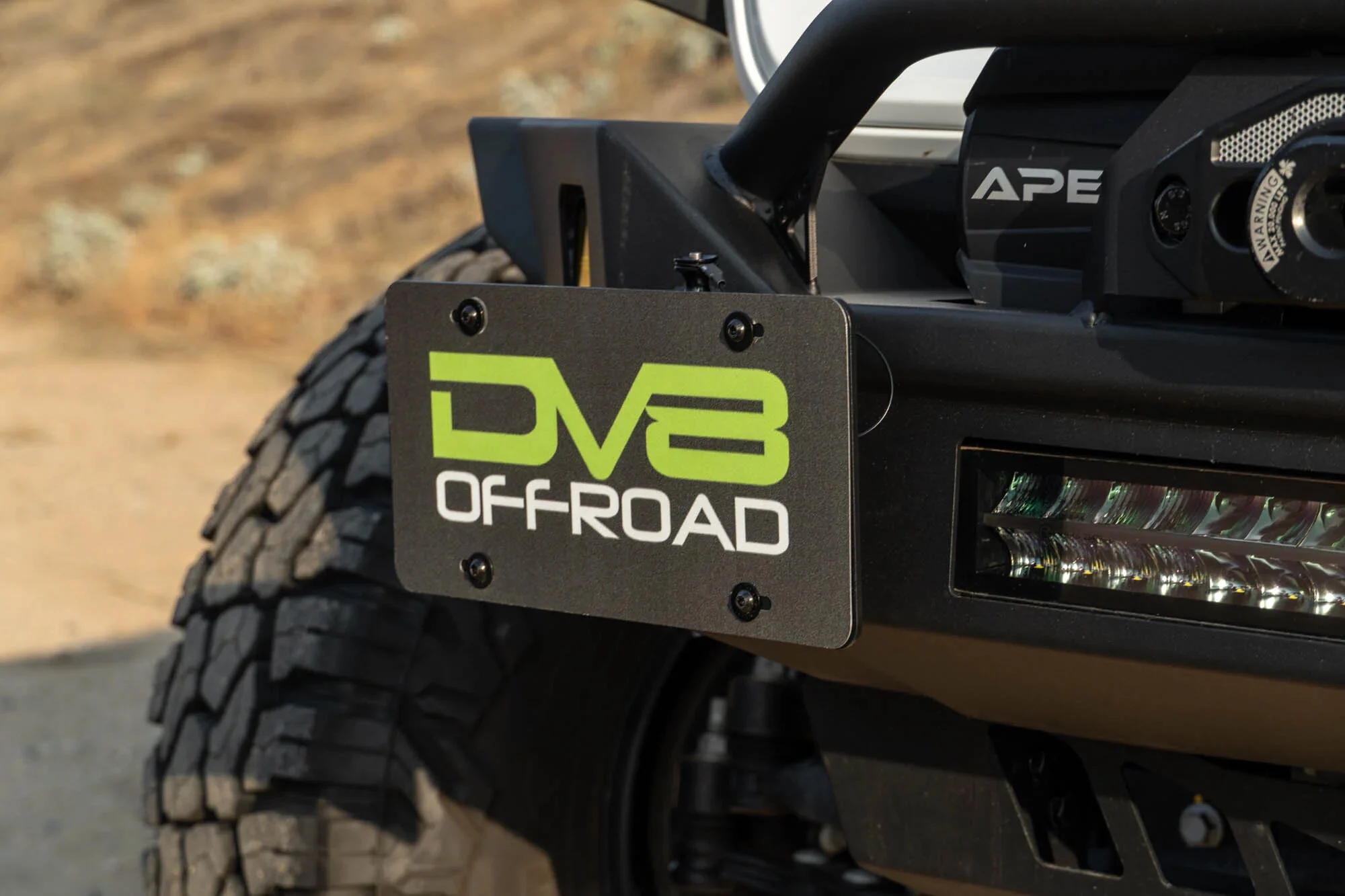 DV8 Offroad LPUN-01 Universal Quick Release D-Ring License Plate Mount