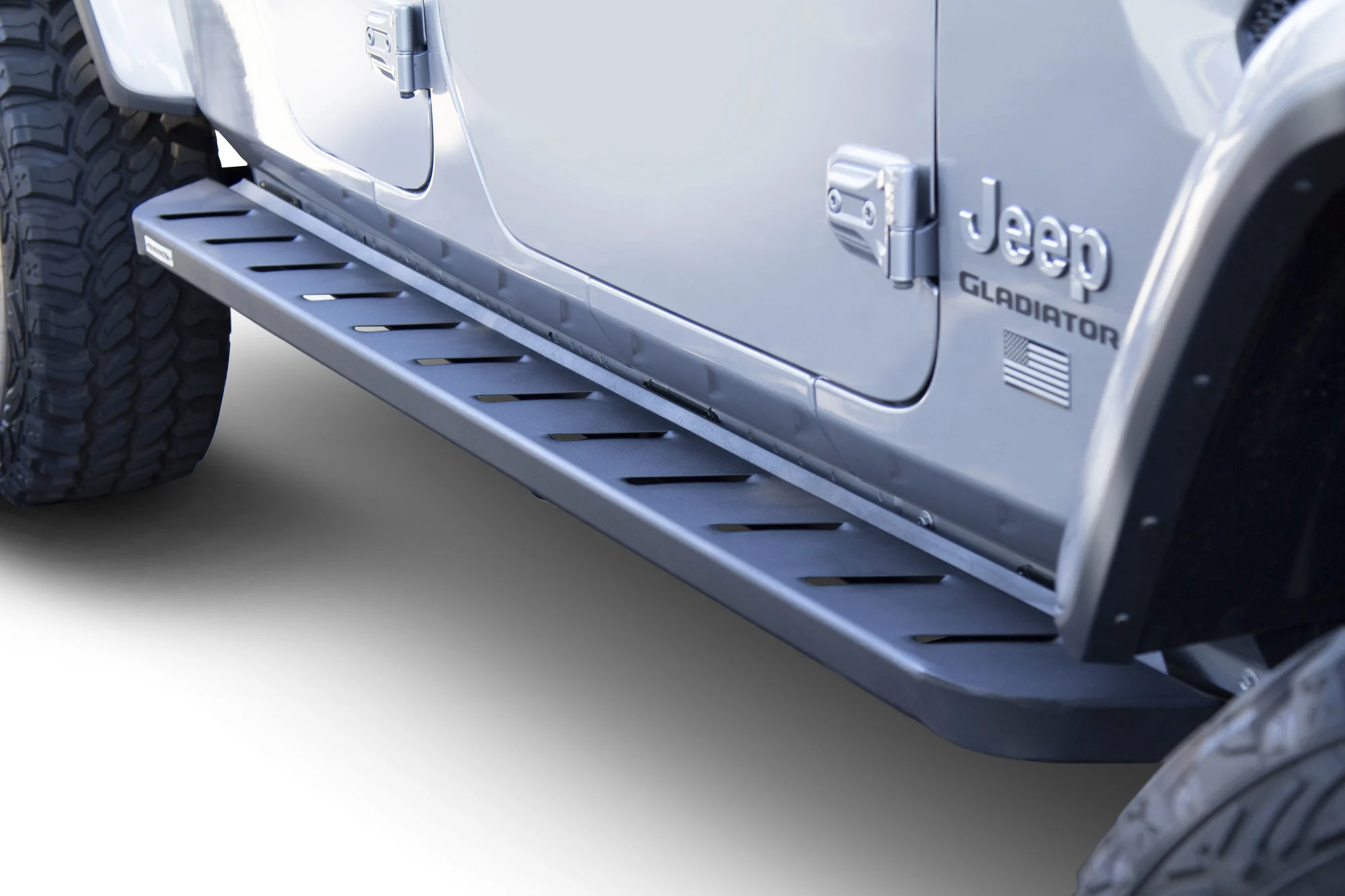 Go Rhino  RB10 Running Boards  for 20-21 Jeep Gladiator JT in Bed Liner Coating without Step for 20-26 Jeep Gladiator JT