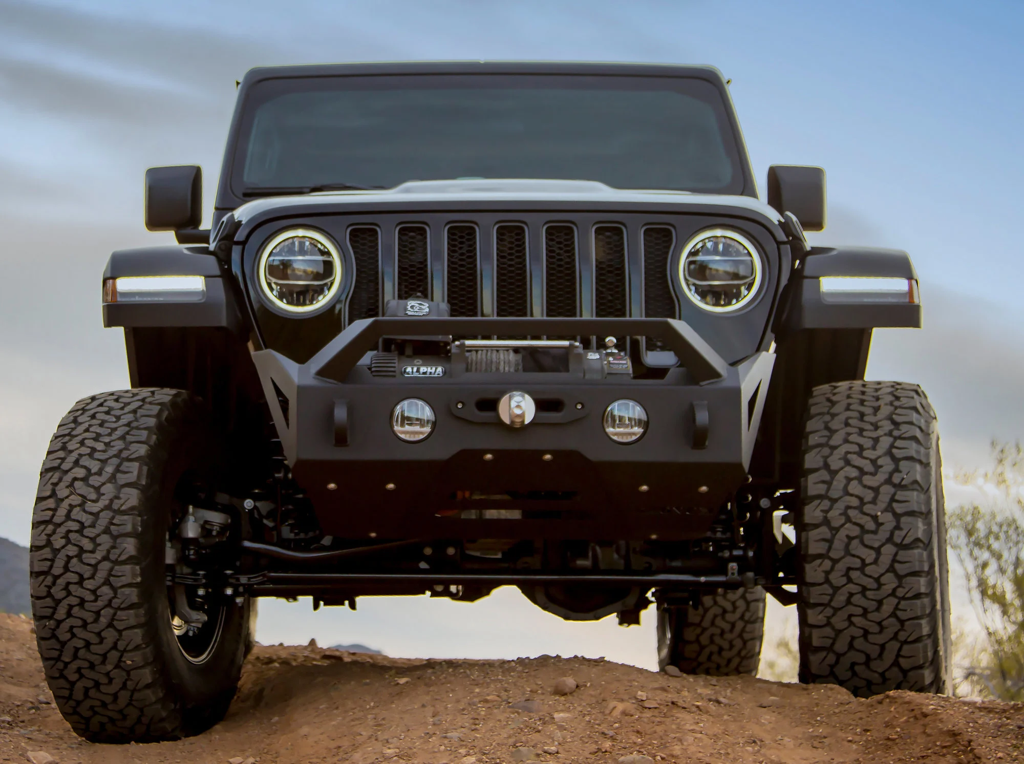 Magnum by Raptor Series FBM22JPN-RT RT Series Front Stubby Bumper for 18-25 Jeep Wrangler JL & Gladiator JT