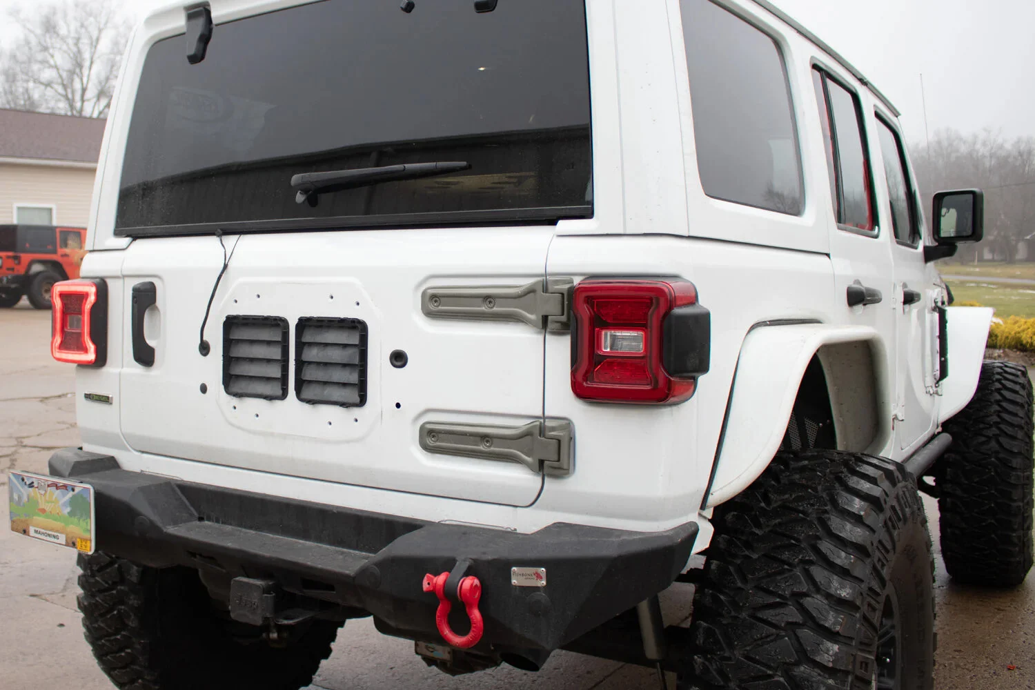 Kentrol  Kentrol Tailgate Hinge Set  for 18-26 Jeep Wrangler JL - in Black Powder Coat for 18-26 Jeep Wrangler JL