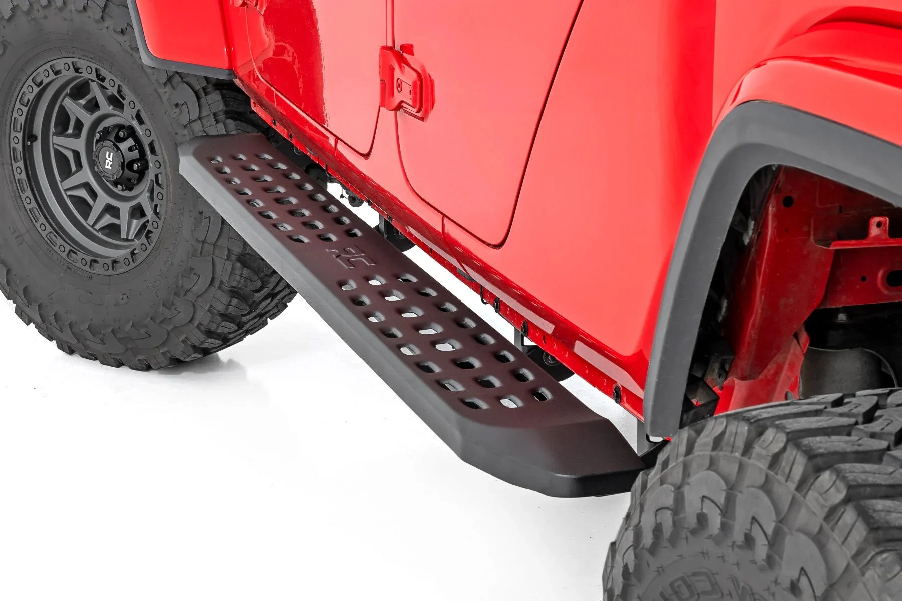 Rough Country 44008 RPT2 Running Boards for 20-24 Jeep Gladiator JT
